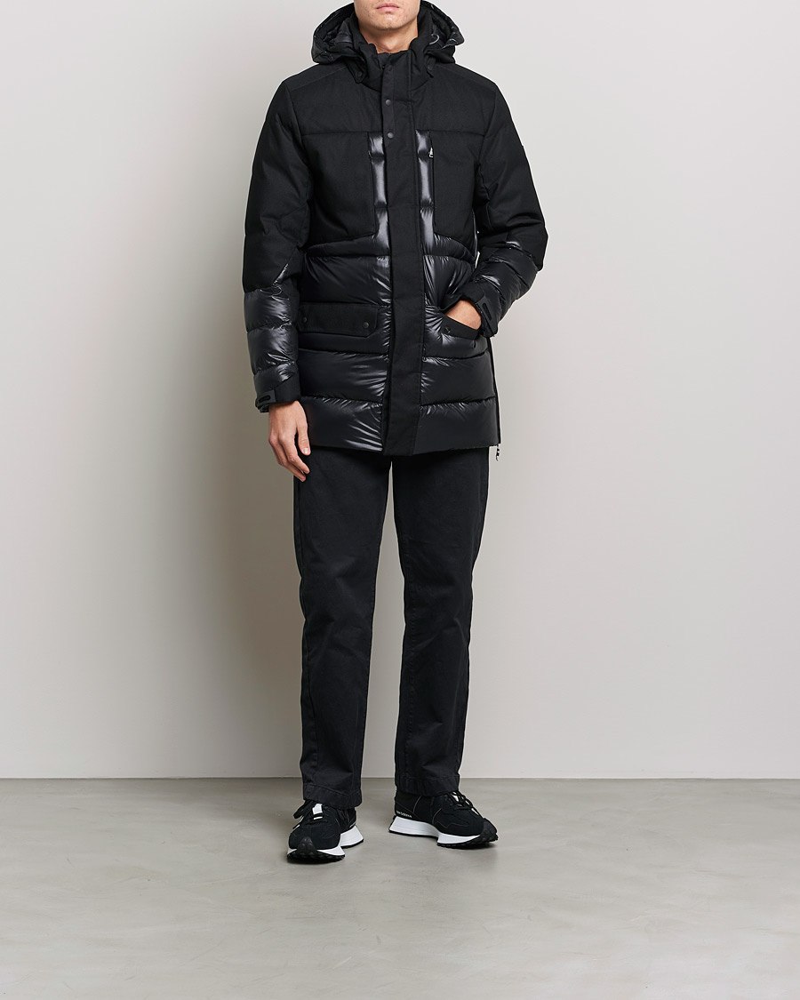 Mies | Takit | BOSS GREEN | Arviko Semi Glossy Down Parka Black
