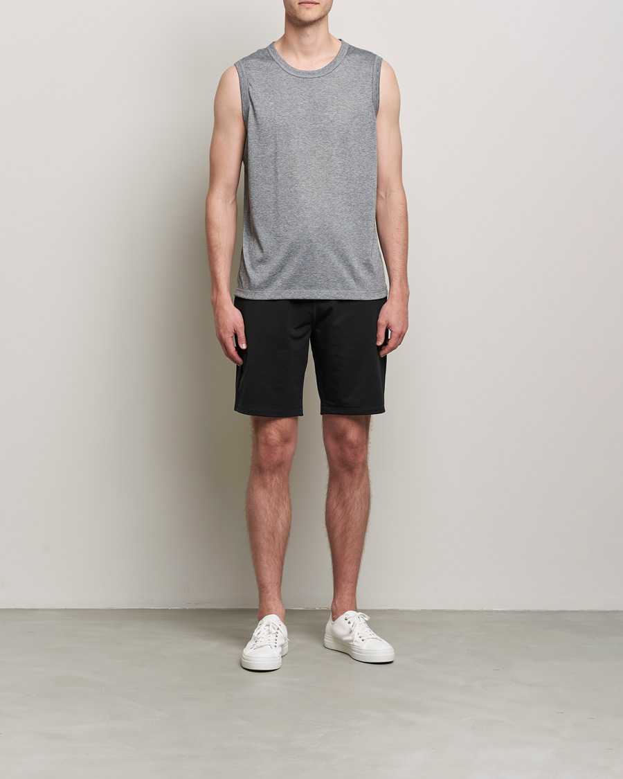Mies | T-paidat | Sunspel | Active Vest Grey Melange