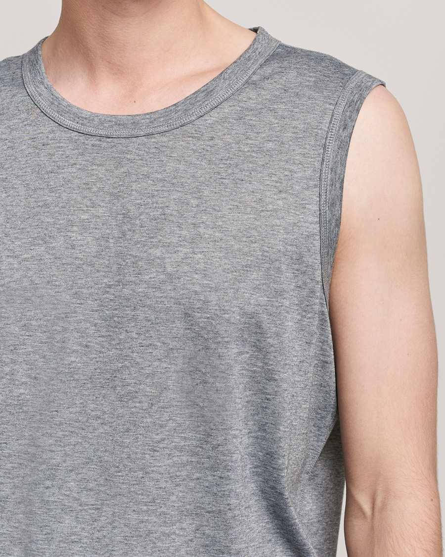 Mies | T-paidat | Sunspel | Active Vest Grey Melange