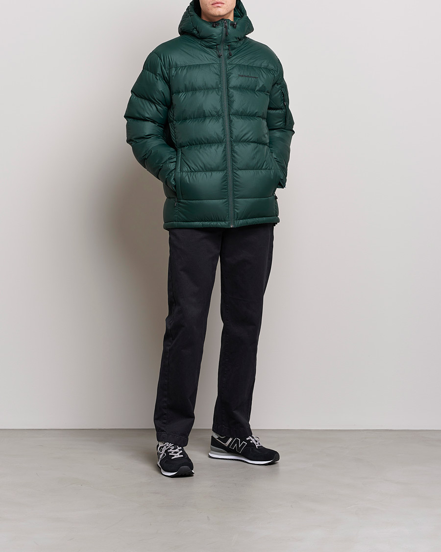 Mies |  | Peak Performance | Frost Down Hooded Jacket  Scarab Green
