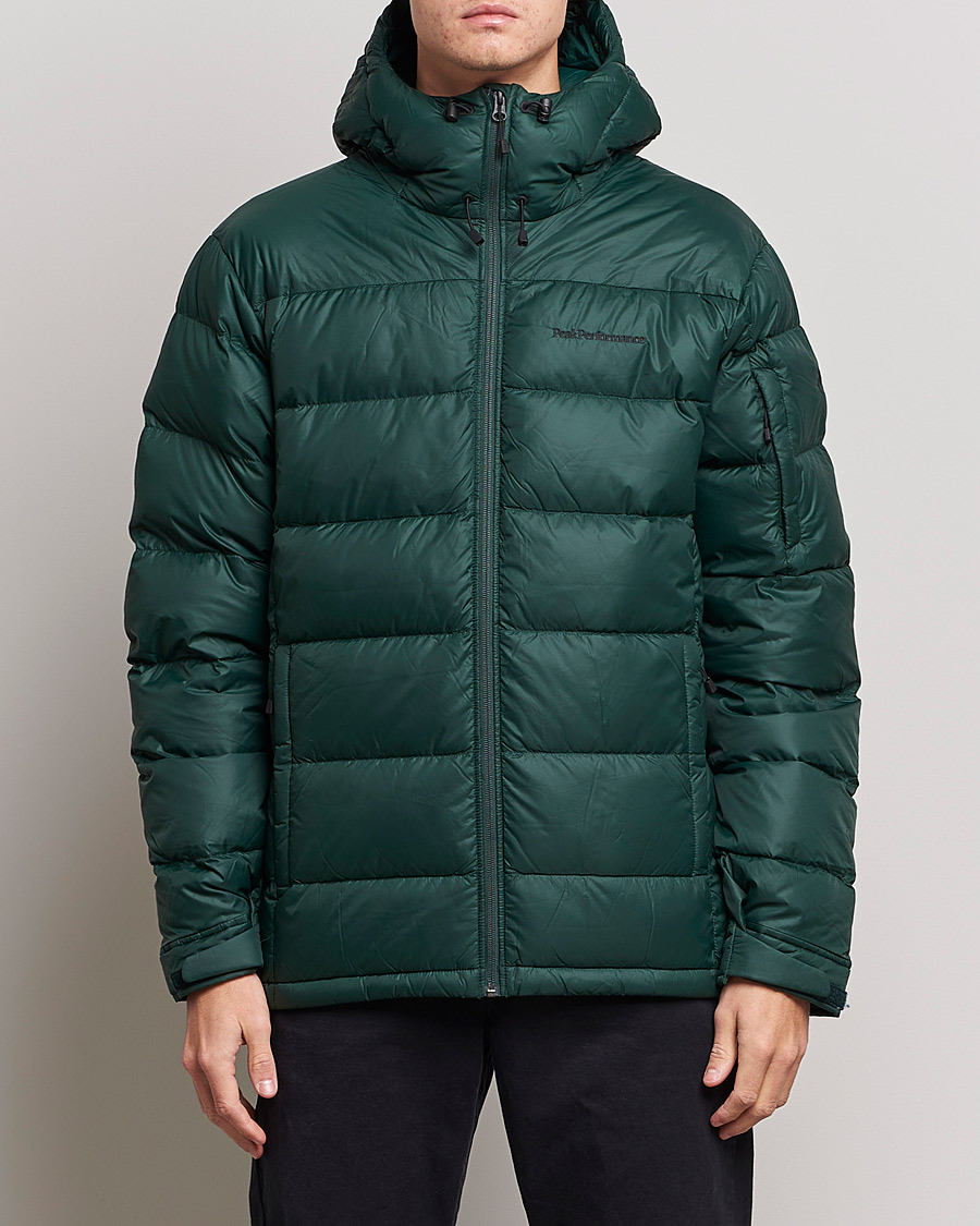 Mies |  | Peak Performance | Frost Down Hooded Jacket  Scarab Green
