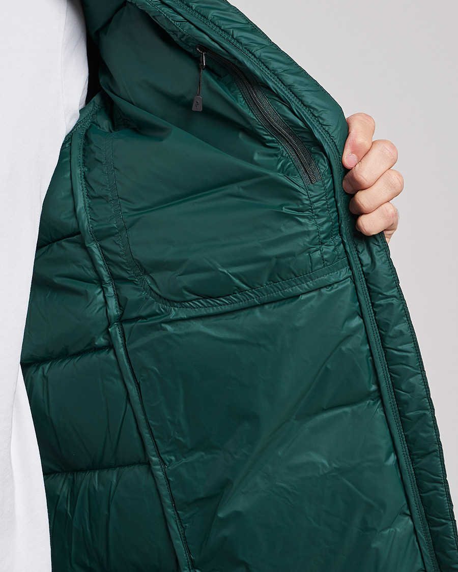 Mies | Takit | Peak Performance | Frost Down Hooded Jacket Scarab Green