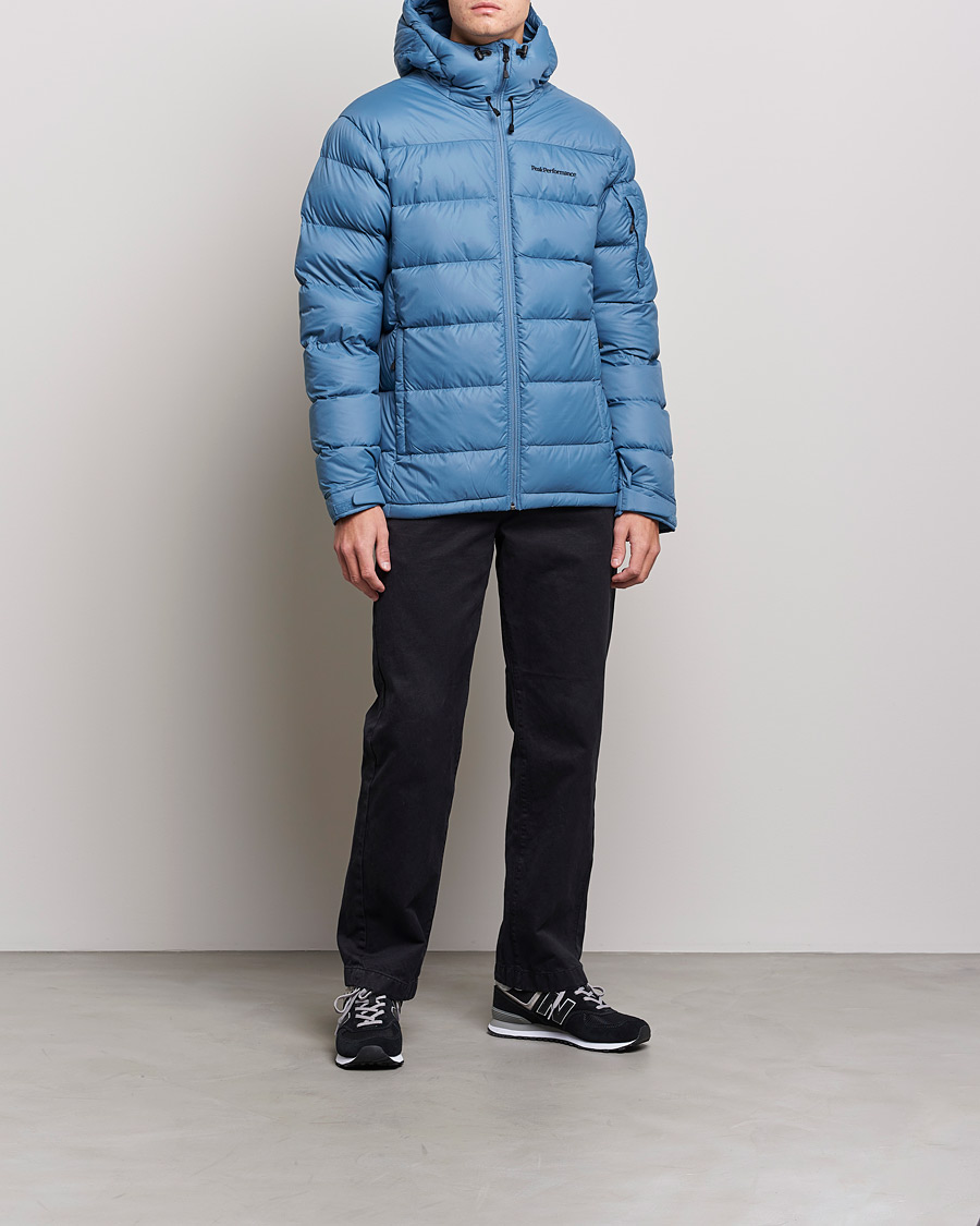 Mies |  | Peak Performance | Frost Down Hooded Jacket  Shallow