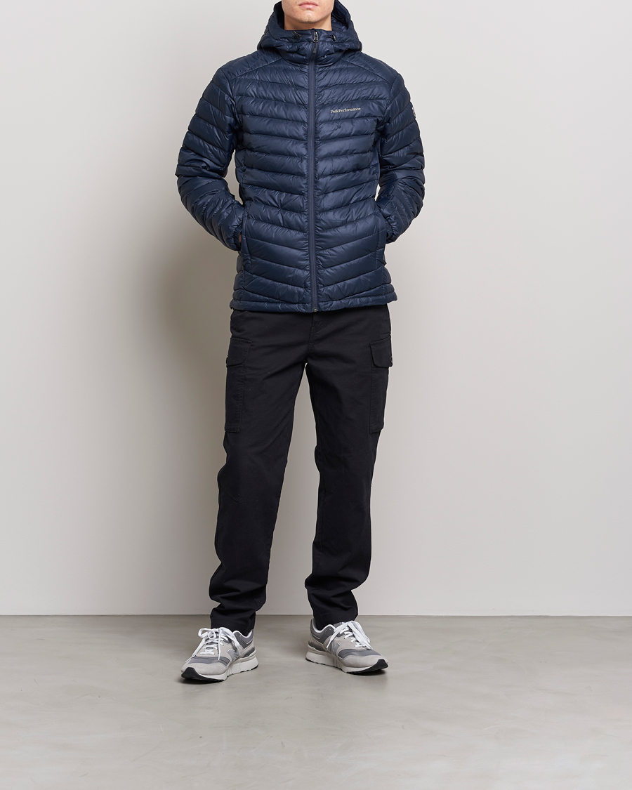 Mies |  | Peak Performance | Frost Liner Down Hooded Jacket  Blue Shadow