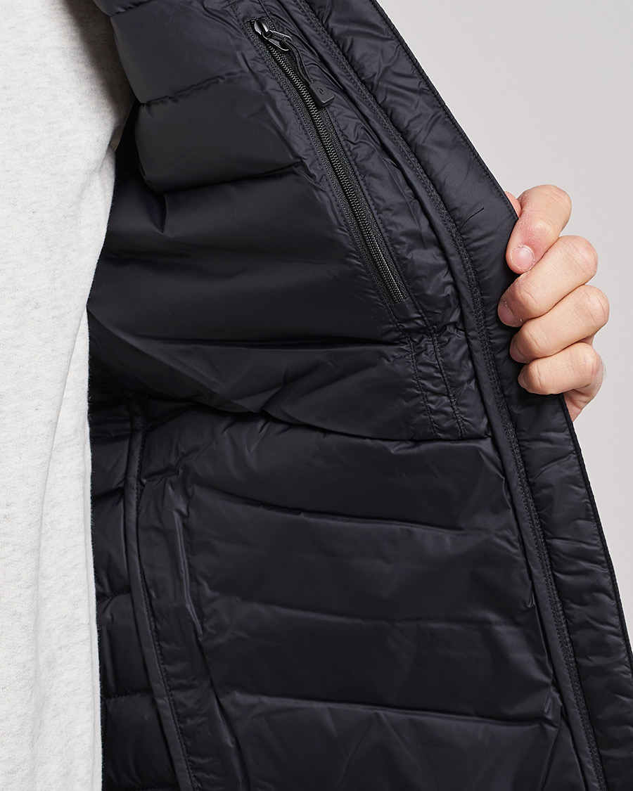 Mies | Peak Performance Frost Down Vest Black | Peak Performance | Frost Down Vest Black