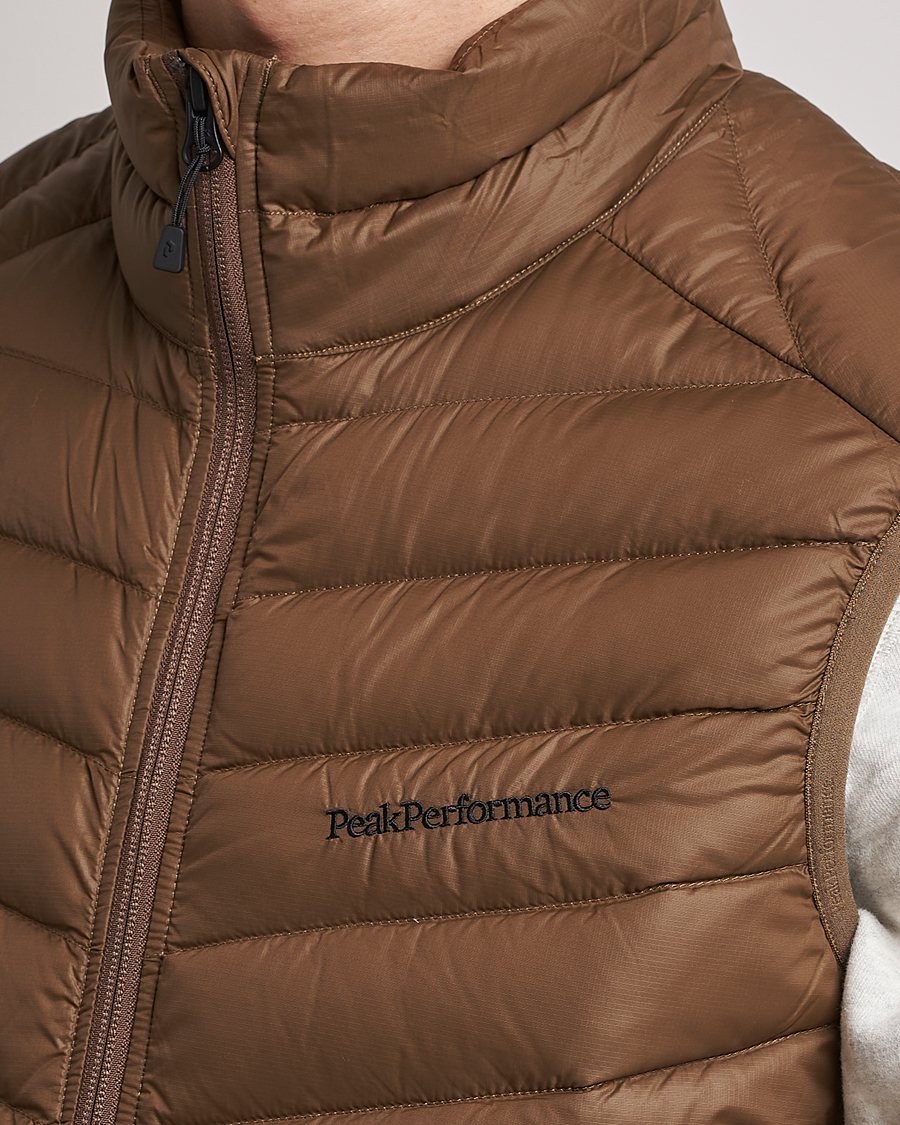 Mies | Takit | Peak Performance | Frost Down Vest Woody
