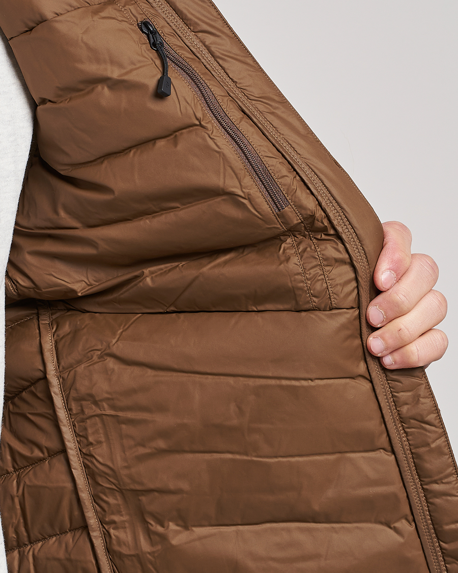 Mies | Takit | Peak Performance | Frost Down Vest Woody