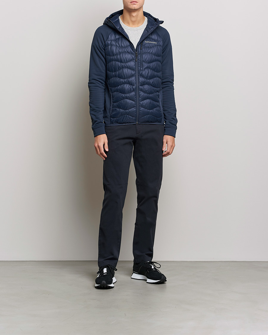 Mies | Takit | Peak Performance | Helium Down Hybrid Hood Jacket Blue Shadow