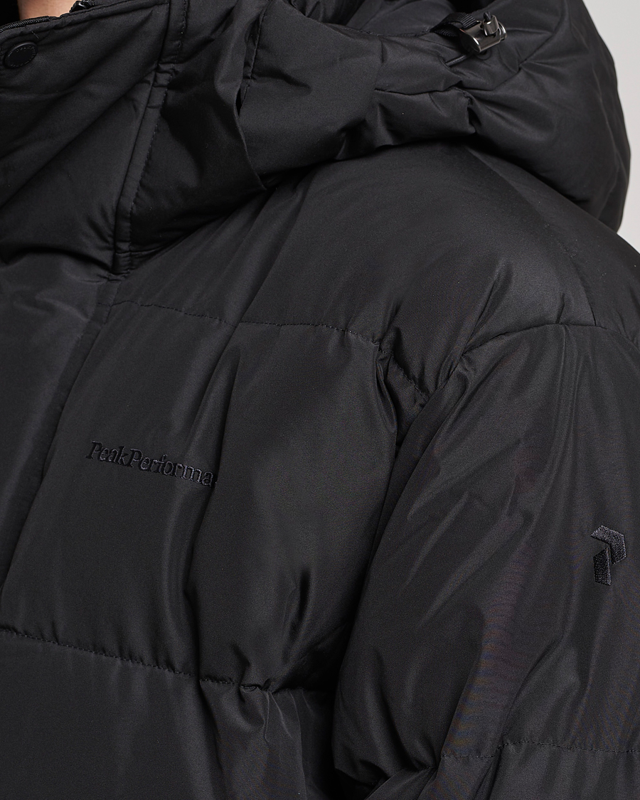 Mies | Takit | Peak Performance | Down Parka Black