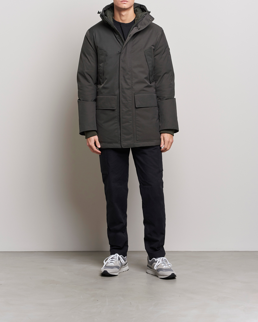 Mies | Takit | Peak Performance | Ground Parka Olive Extreme