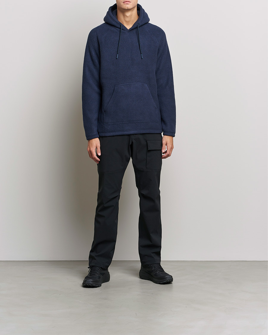Mies | Puserot | Peak Performance | Fleece Hood Blue Shadow