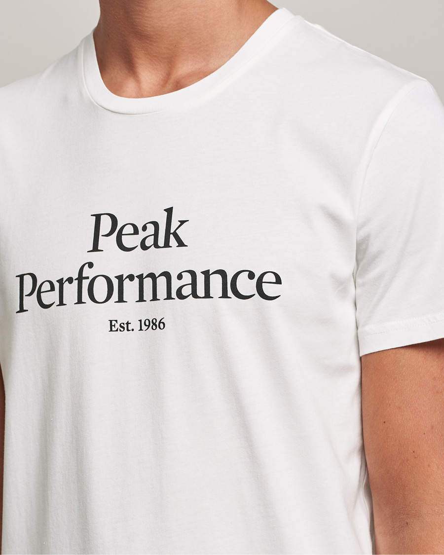 Mies | T-paidat | Peak Performance | Original Tee Off White
