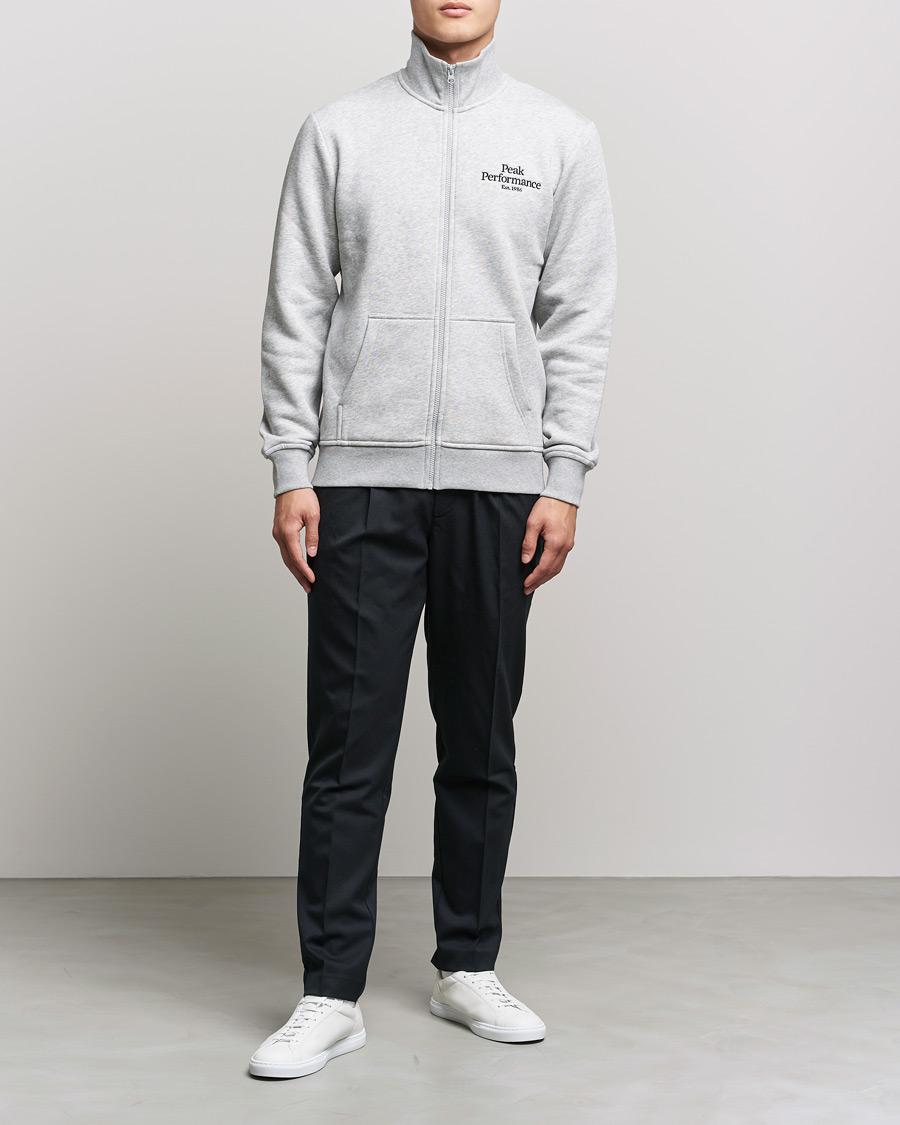 Mies | Puserot | Peak Performance | Original Zip Grey