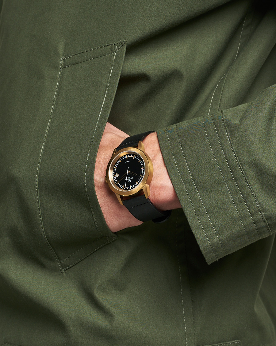 Mies | Skultuna 37mm Automatic Brass Black Dail | Skultuna | 37mm Automatic Brass Black Dail