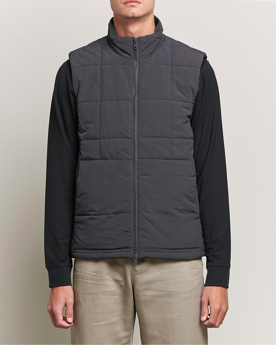 Mies | Ulkoliivit | NN07 | Verve Primaloft Vest Concrete