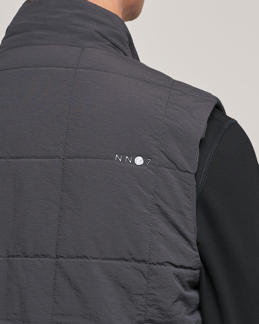 Mies | Ulkoliivit | NN07 | Verve Primaloft Vest Concrete