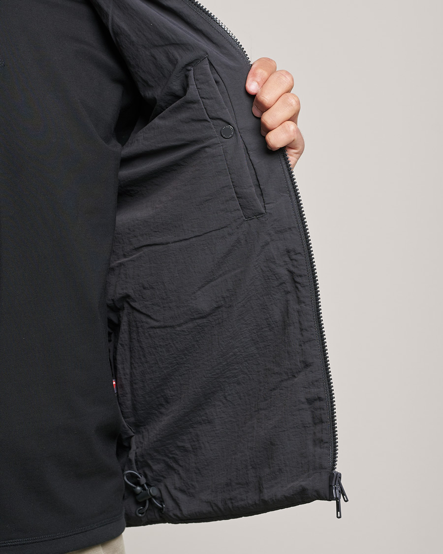 Mies | Ulkoliivit | NN07 | Verve Primaloft Vest Concrete