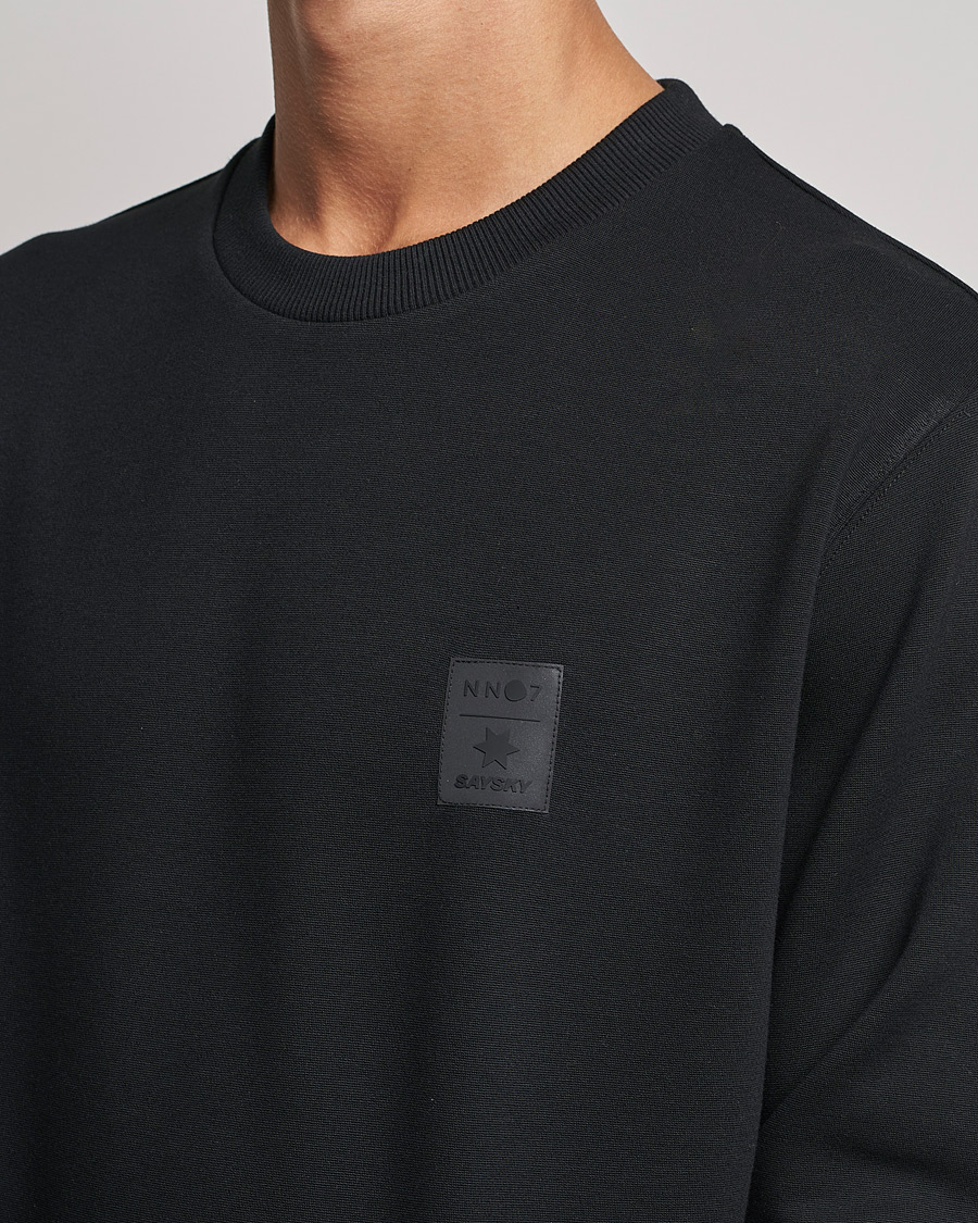 Mies | T-paidat | NN07 | Barrow Long Sleeve Crew Black
