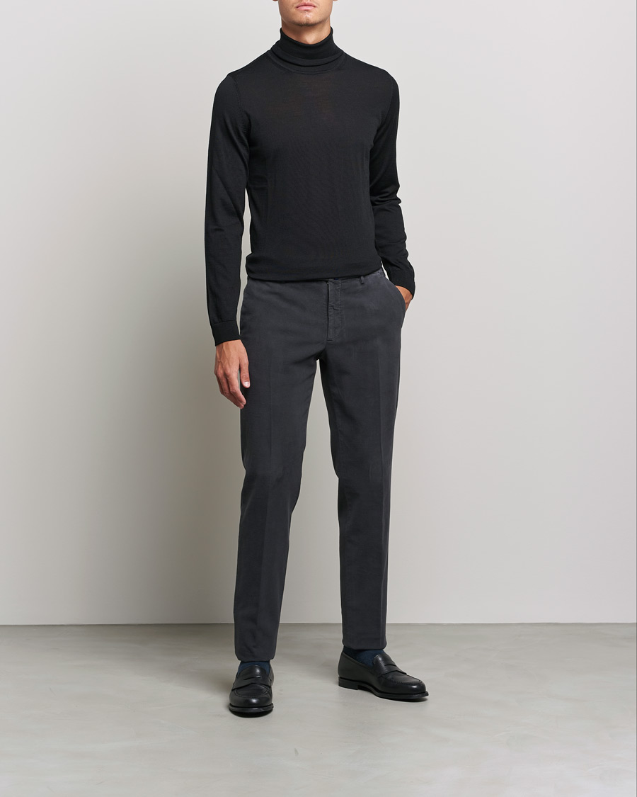 Mies | Irtohousut | Incotex | Slim Fit Luxury Moleskine Trousers Dark Grey