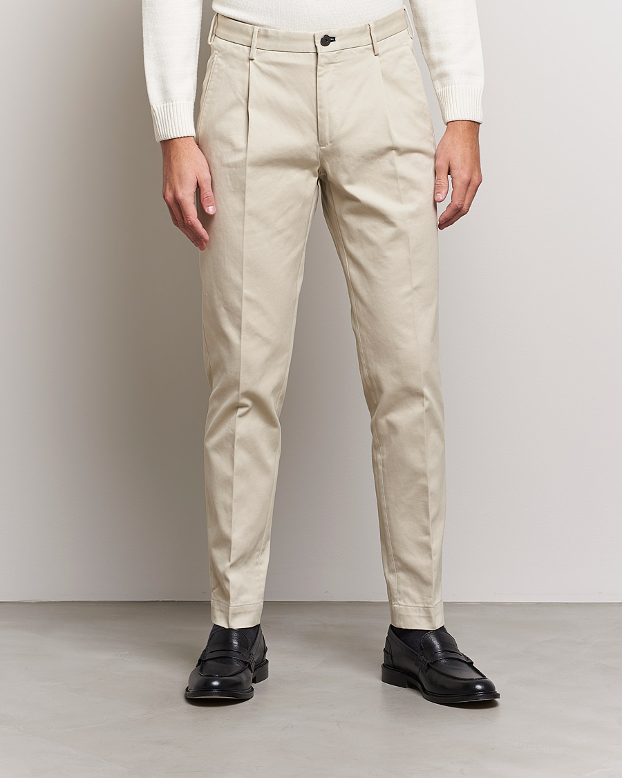 Mies |  | Incotex | Pleated Cotton Stretch Chinos Light Beige