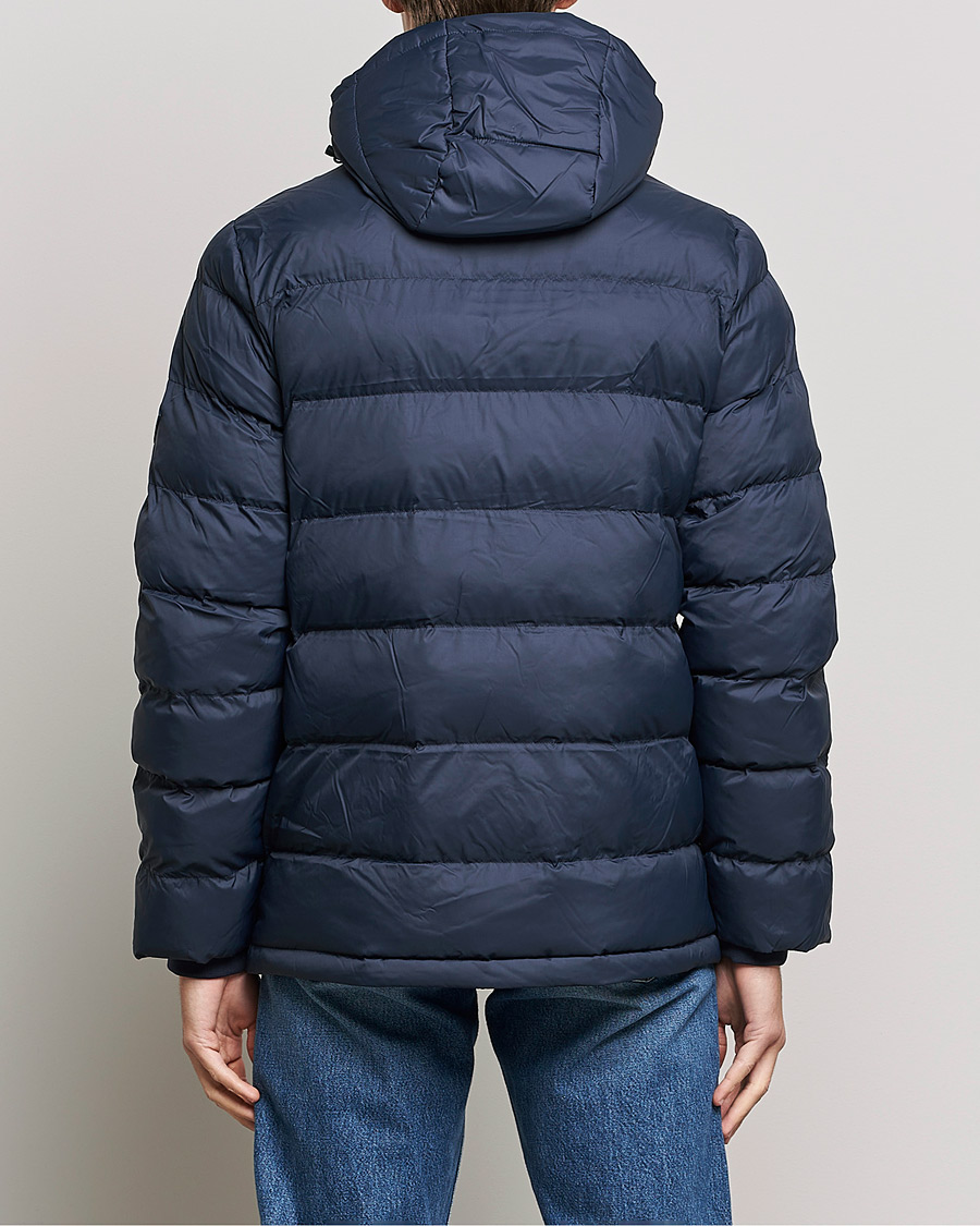 Mies | Takit | GANT | The Active Cloud Jacket Evening Blue