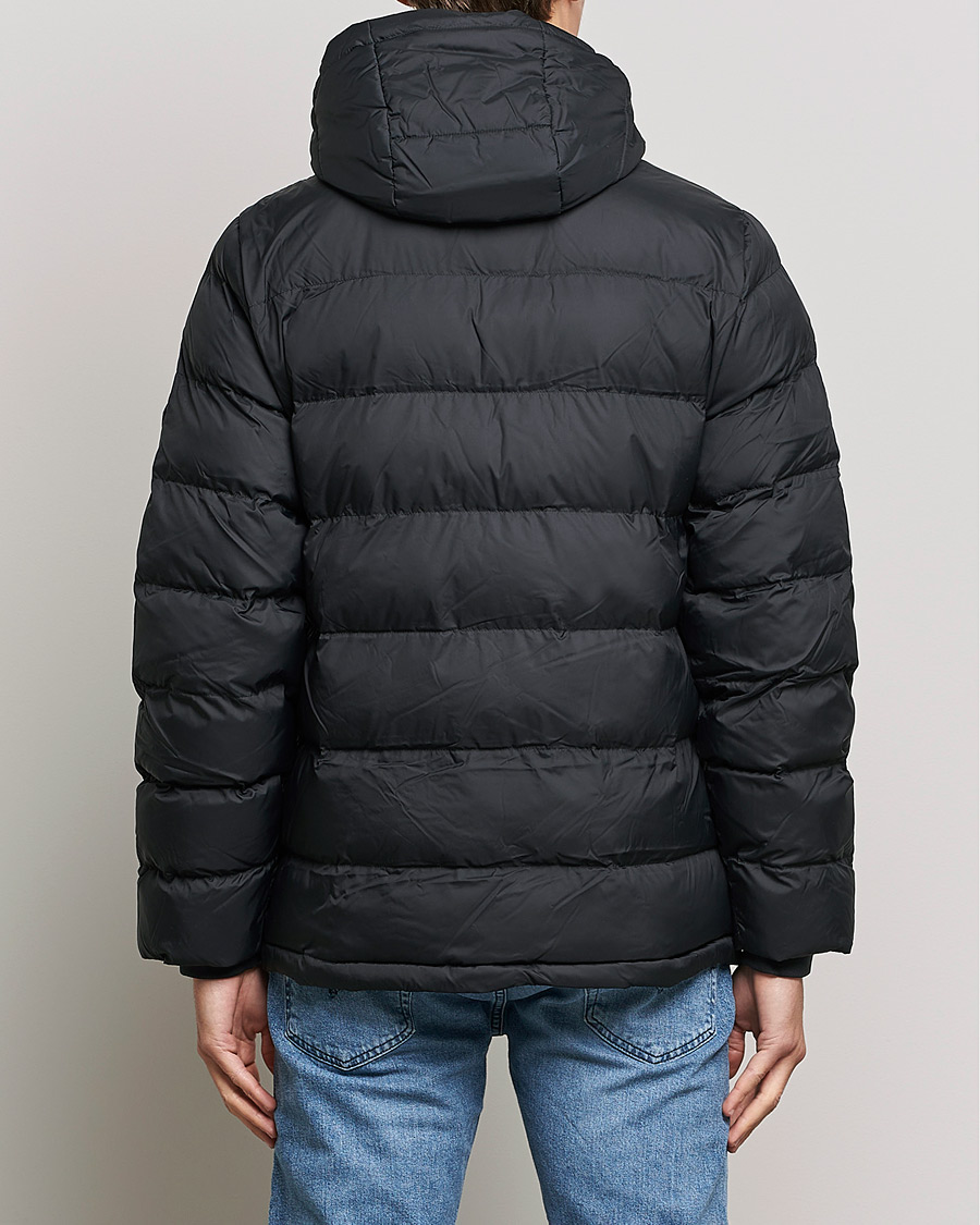 Mies | Takit | GANT | The Active Cloud Jacket Black