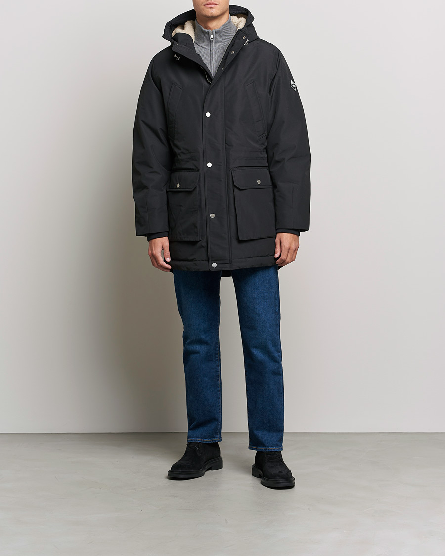 Mies | Takit | GANT | The Everyday Parka Black