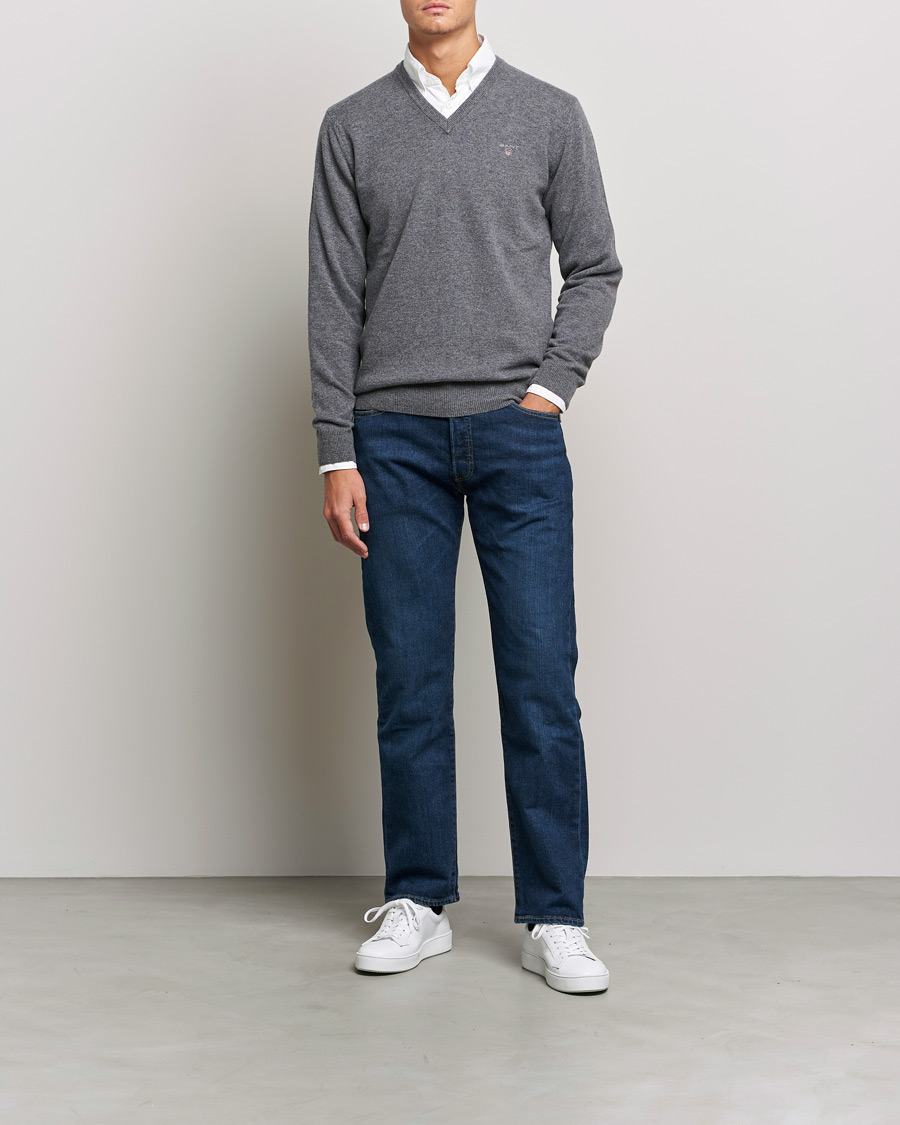 Mies | Puserot | GANT | Lambswool V-Neck Pullover Dark Grey Melange