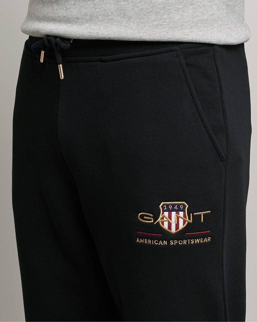 Mies | Housut | GANT | Archive Shield Sweatpants Black