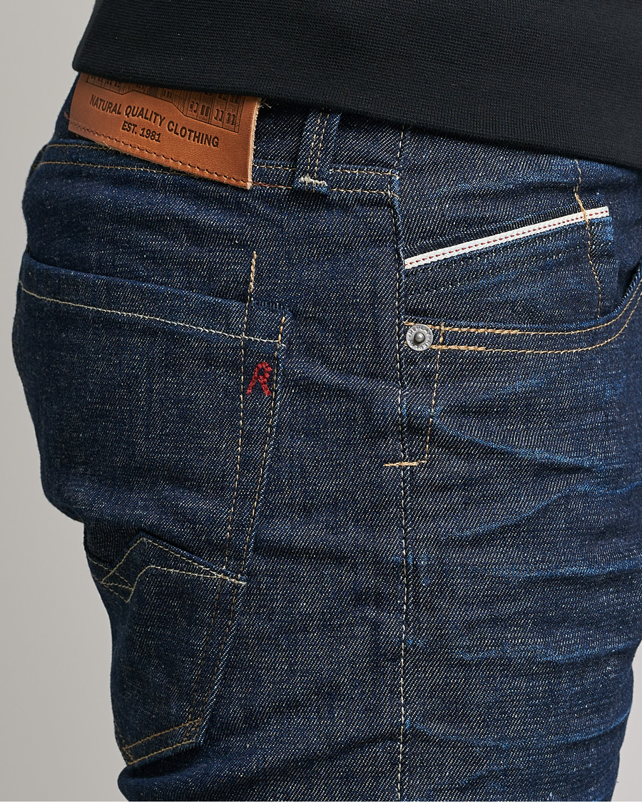 Mies | Farkut | Replay | Waitom Recyceled Stretch Jeans Dark Blue