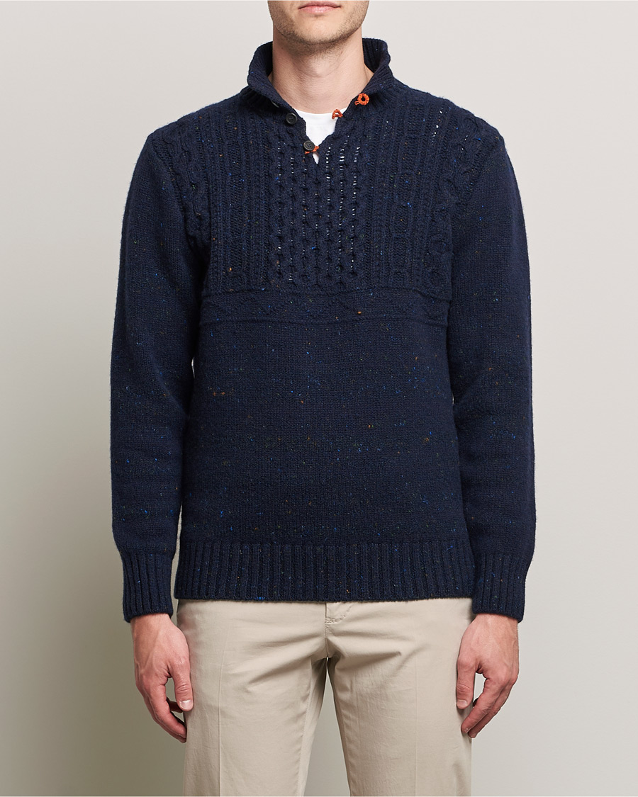 Mies | Puserot | Inis Meáin | Wool/Cashmere Máirtín Beag Galánta Button Neck Navy