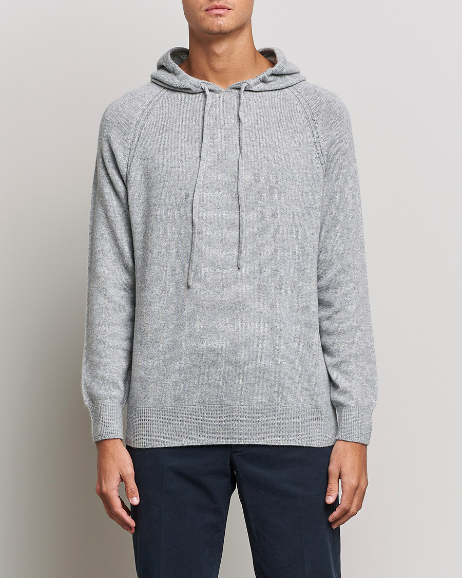 Mies | Johnstons of Elgin | Johnstons of Elgin | Seamless Cashmere Hoodie Silver
