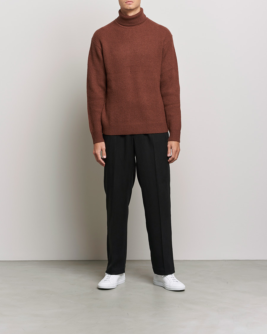 Mies | Puserot | Samsøe Samsøe | Samsøe & Samsøe Logan Heavy Knitted Roll Neck Cappuccino