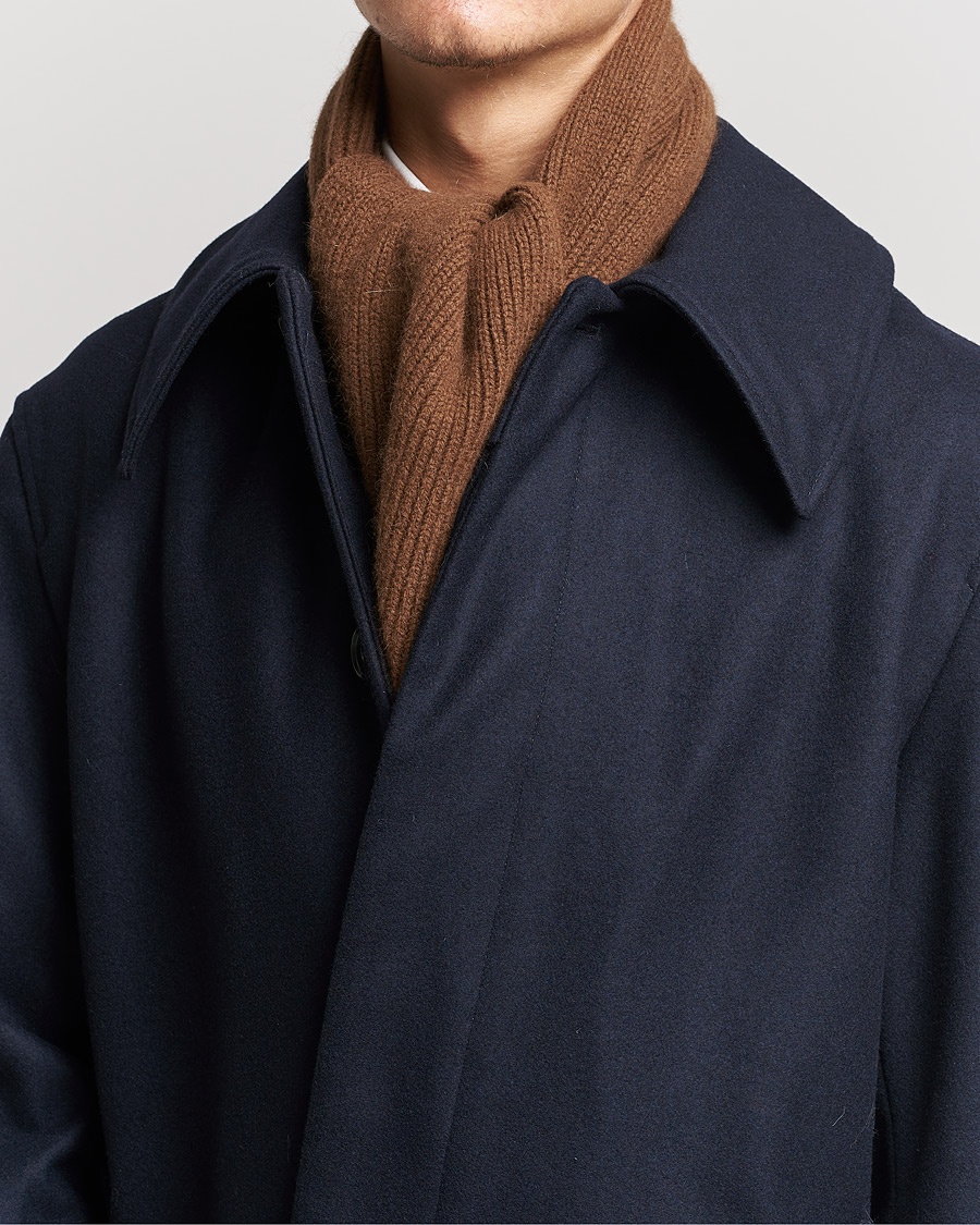 Mies | Kaulaliinat | Le Bonnet | Lambswool/Caregora Scarf Walnut