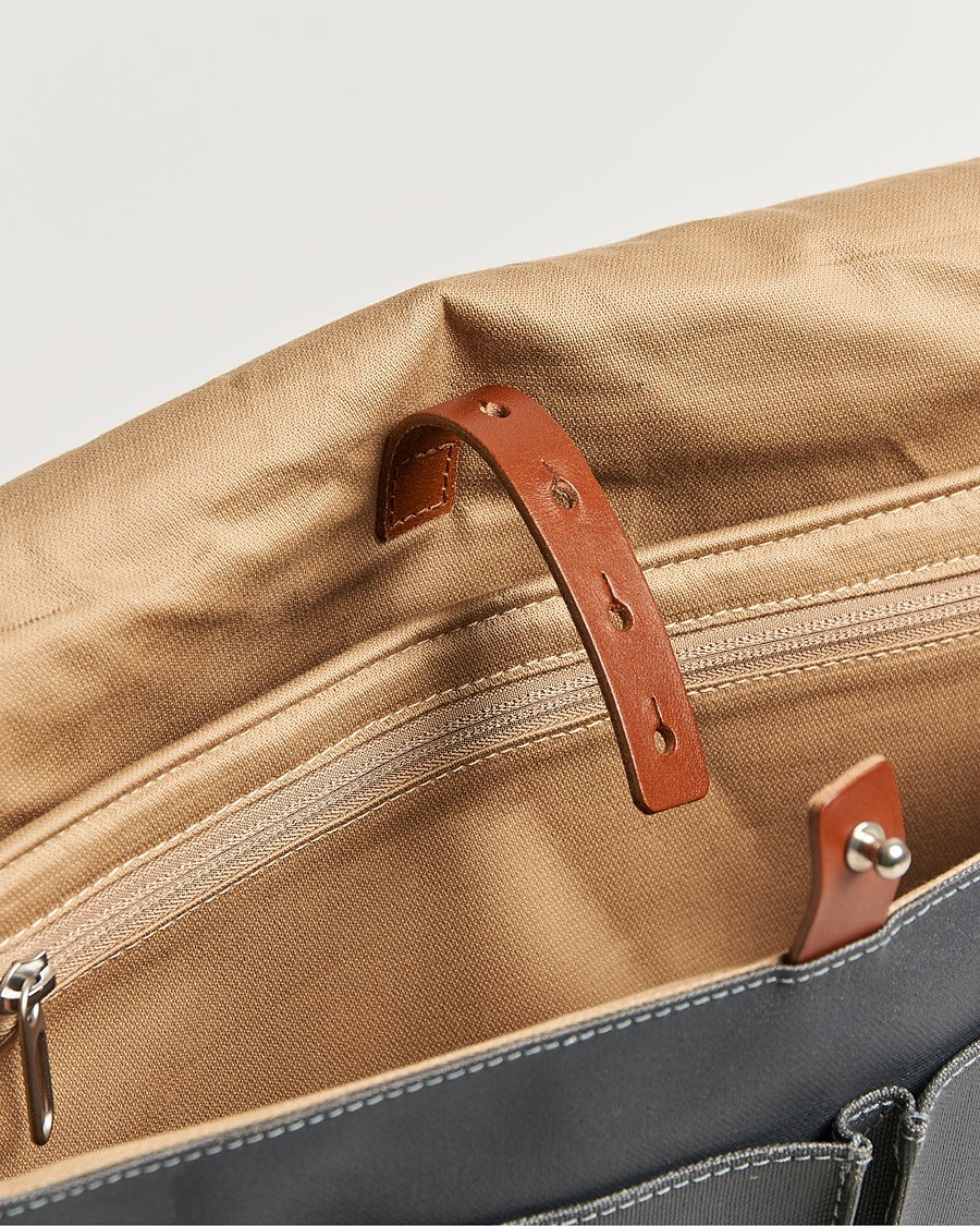 Mies | Brooks England Barbican Cotton Canvas 13L Shoulder Bag Grey | Brooks England | Barbican Cotton Canvas 13L Shoulder Bag Grey