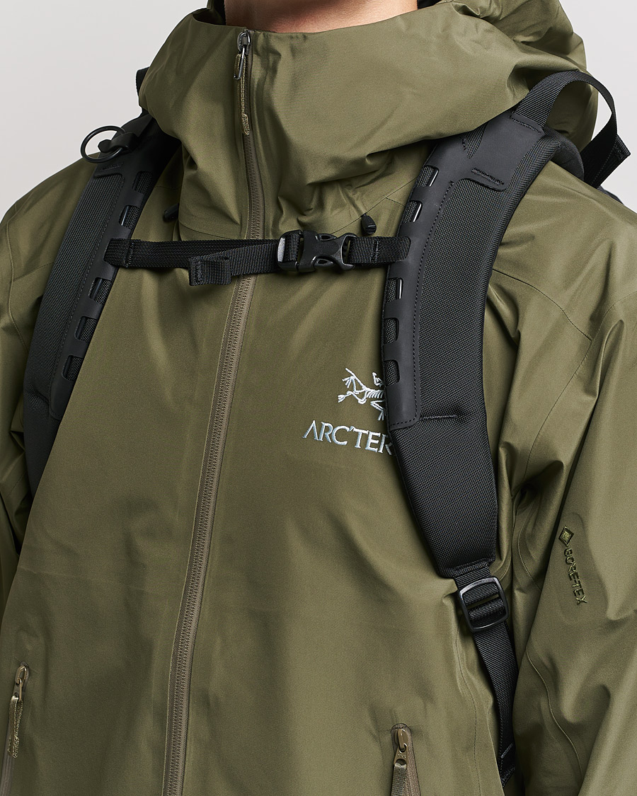 Mies | Arc'teryx Arro 22L Backpack Black | Arc'teryx | Arro 22L Backpack Black