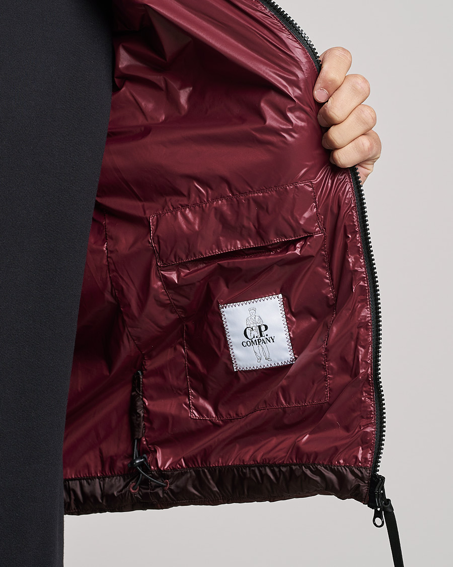 Mies | Takit | C.P. Company | DD Shell Padded Down Vest Wine