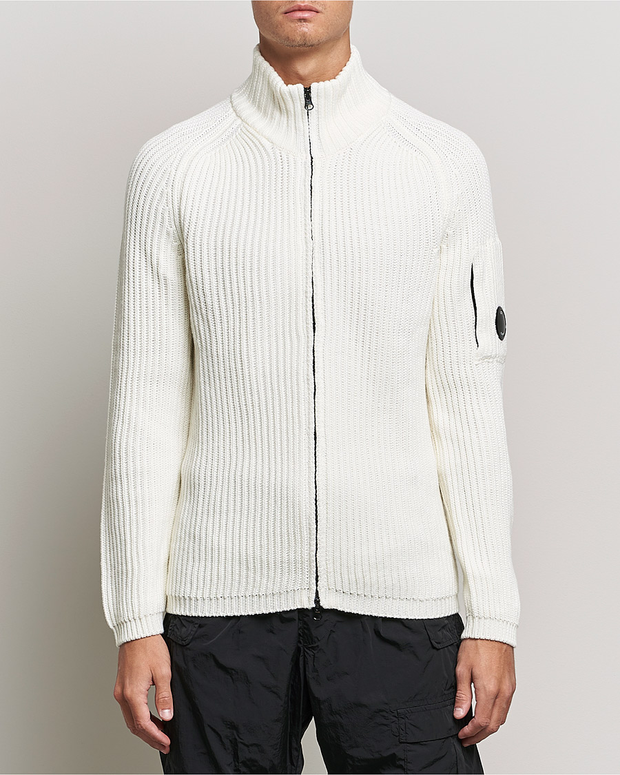 Mies | Puserot | C.P. Company | Merino Wool Full Zip Lens Cardigan White