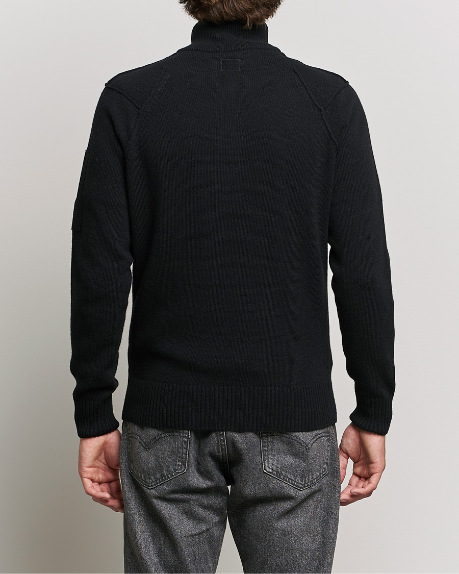 Mies | Puserot | C.P. Company | Lambswool Lens Half Zip Black