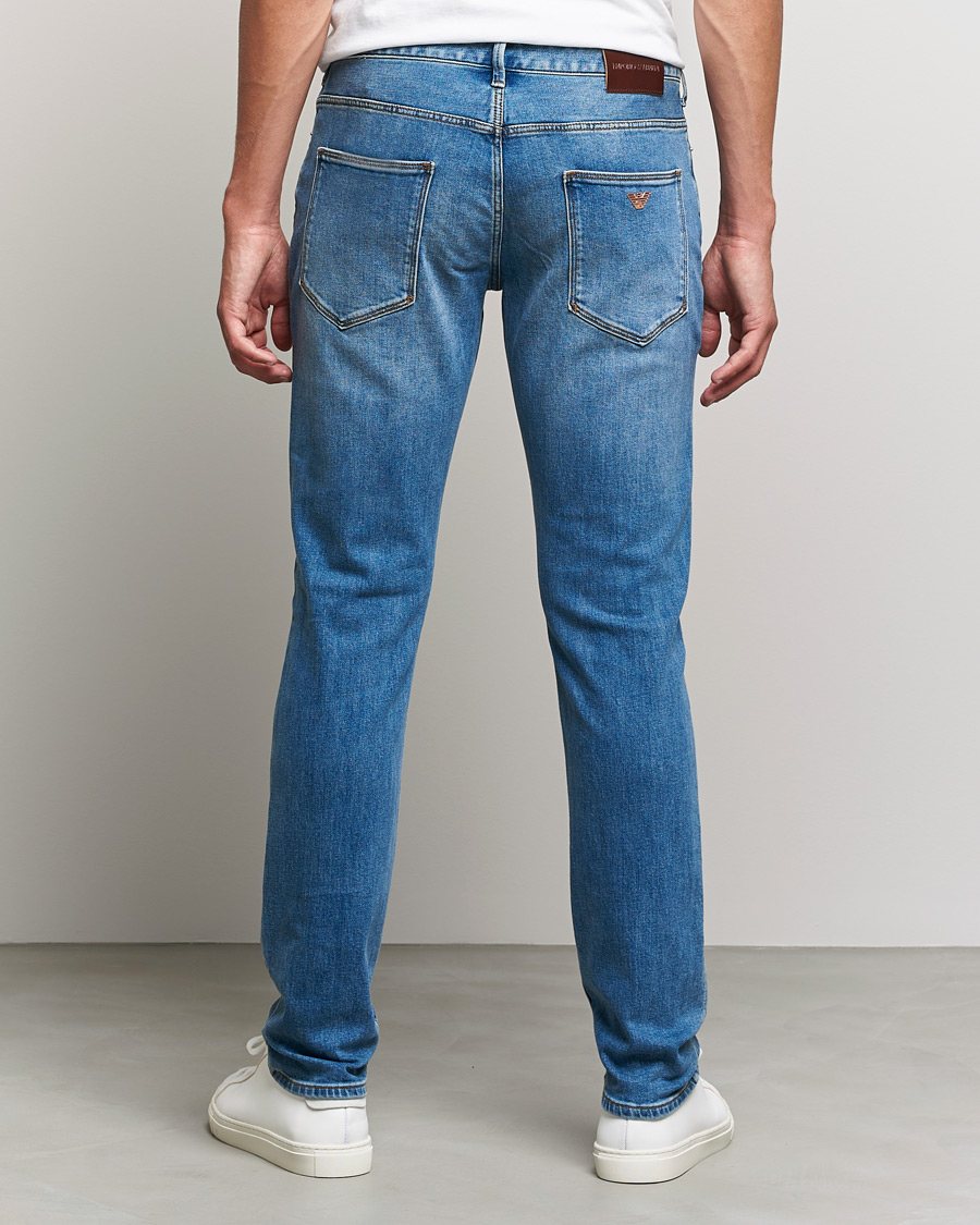 Mies | Farkut | Emporio Armani | Slim Fit Jeans Light Blue