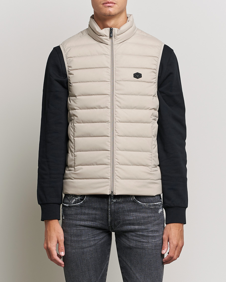 Mies | Takit | Emporio Armani | Light Down Vest Beige