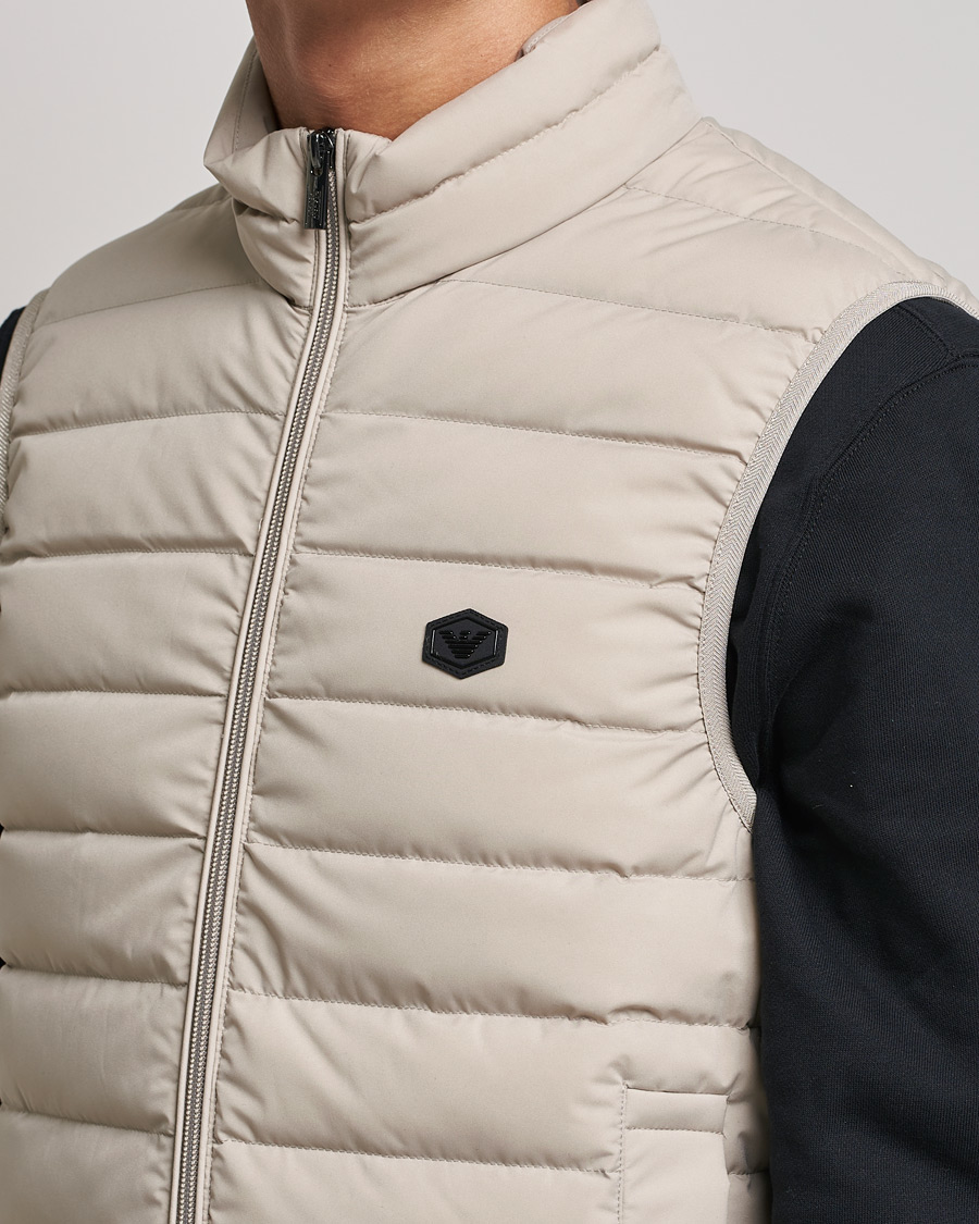Mies | Takit | Emporio Armani | Light Down Vest Beige