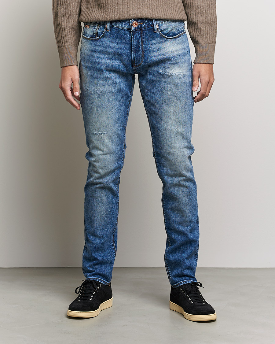 Mies | Farkut | Emporio Armani | Slim Fit Jeans Light Blue