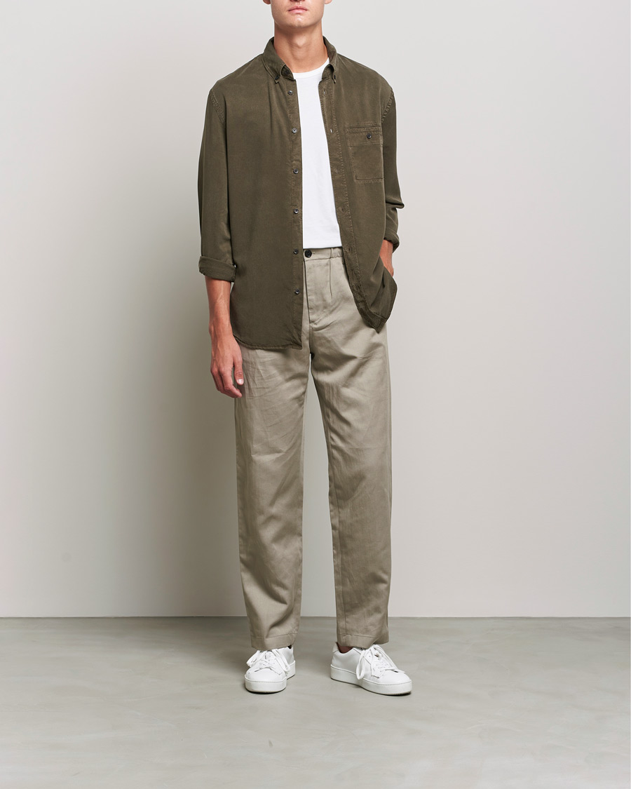 Mies | Kauluspaidat | Filippa K | Zachary Tencel Shirt Dark Forest Green