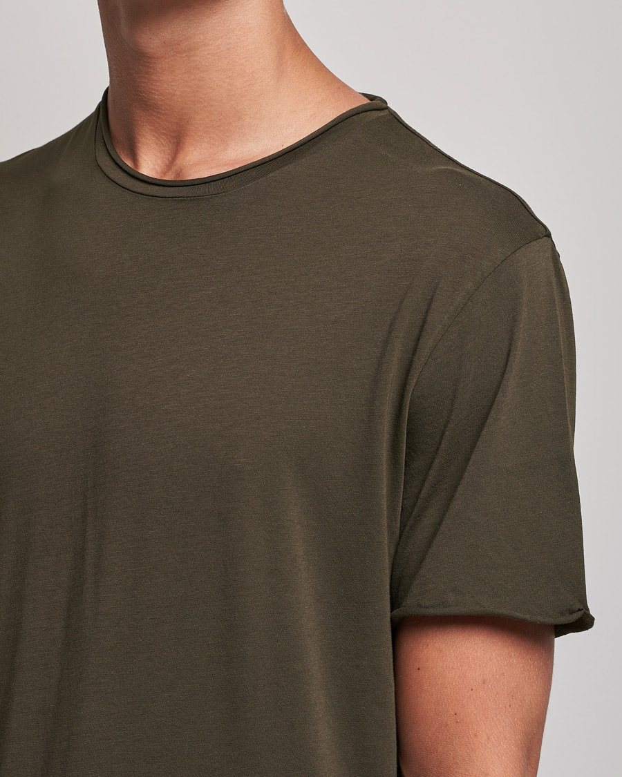 Mies | T-paidat | Filippa K | Roll Neck T-Shirt Dark Forest Green
