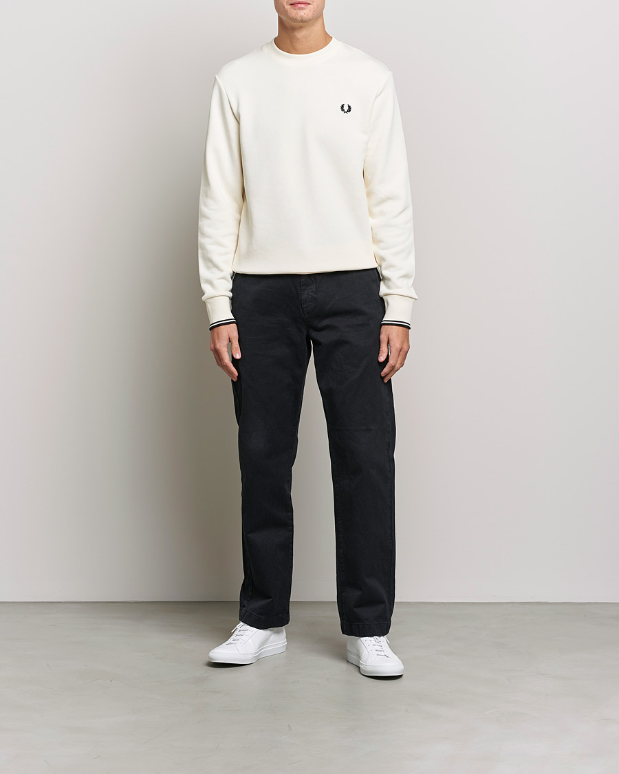 Mies | Puserot | Fred Perry | Crew Neck Sweatshirt Ecru