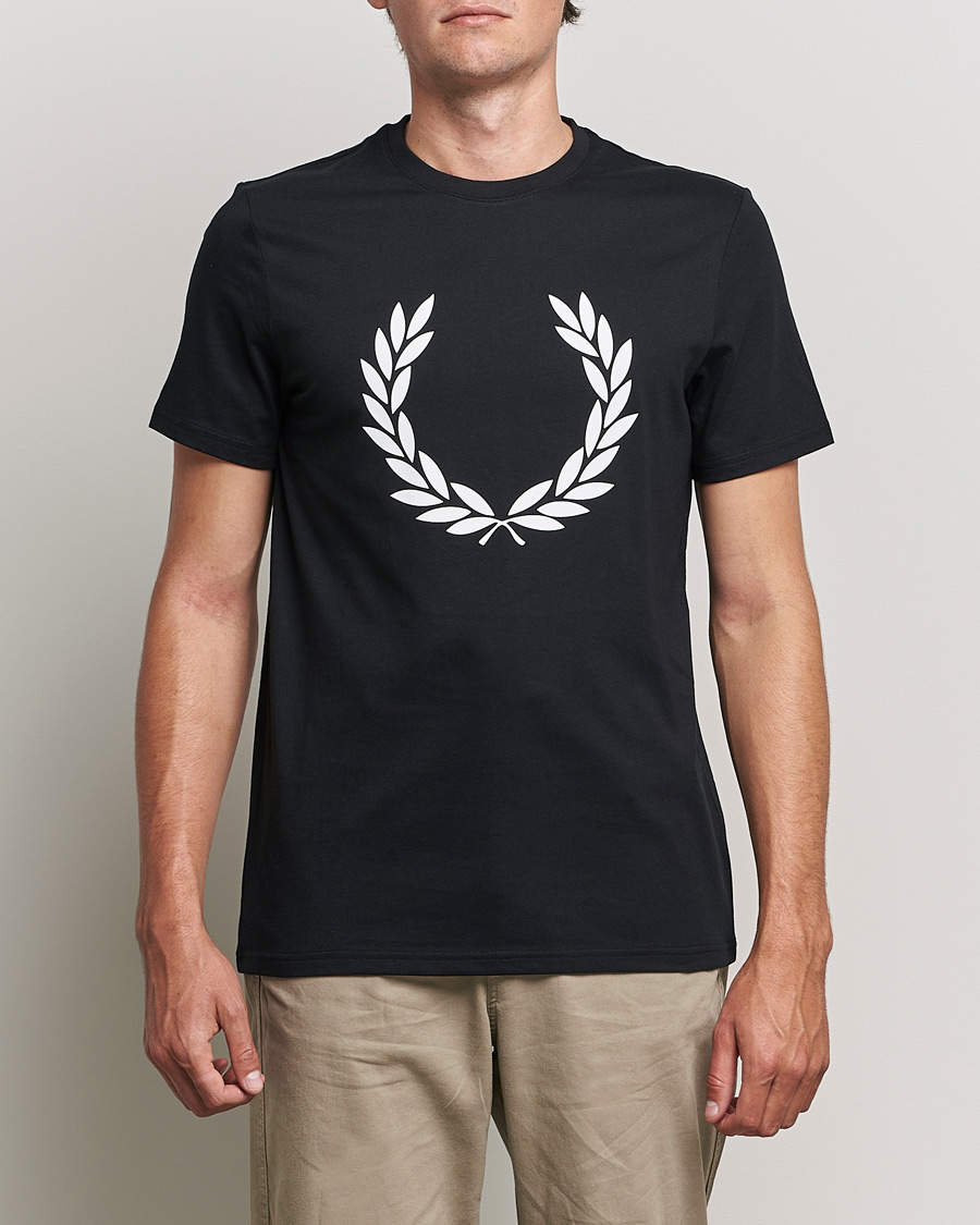 Mies | T-paidat | Fred Perry | Laurel Wreath T-Shirt Black