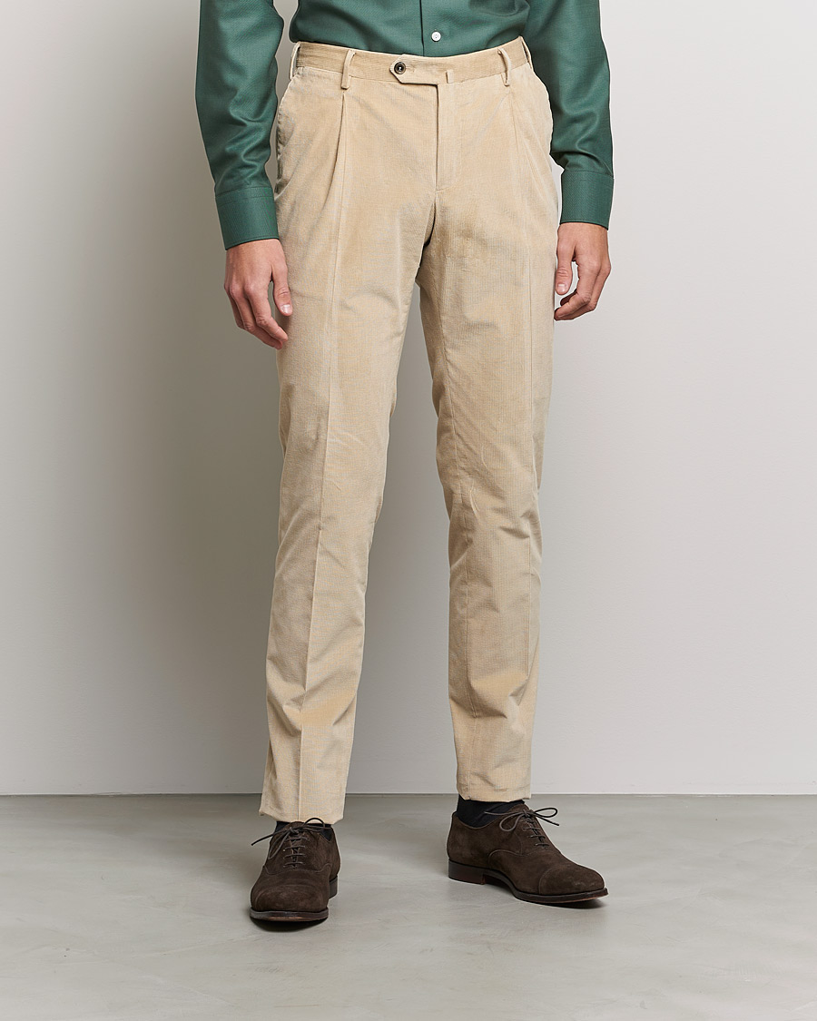 Mies | Vakosamettihousut | PT01 | Slim Fit Pleated Corduroy Trousers Light Beige