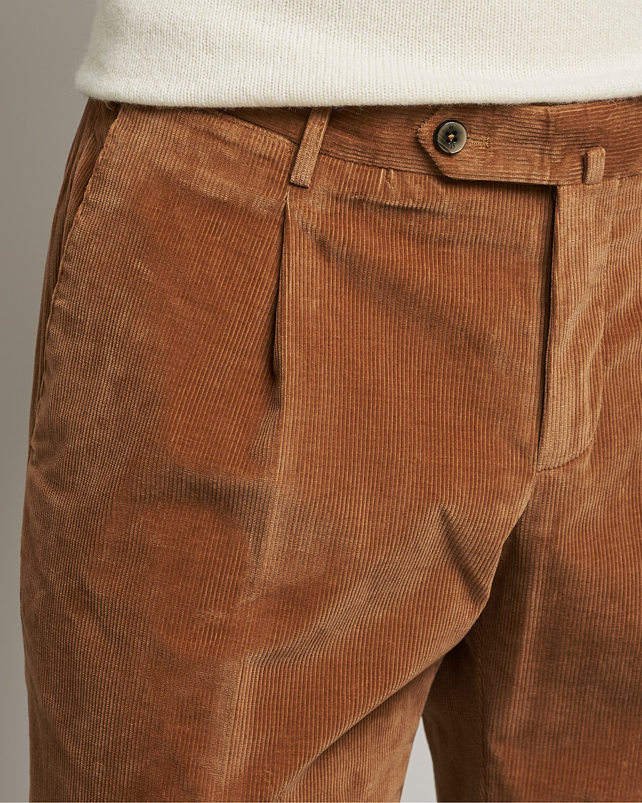 Mies | Housut | PT01 | Slim Fit Pleated Corduroy Trousers Caramel