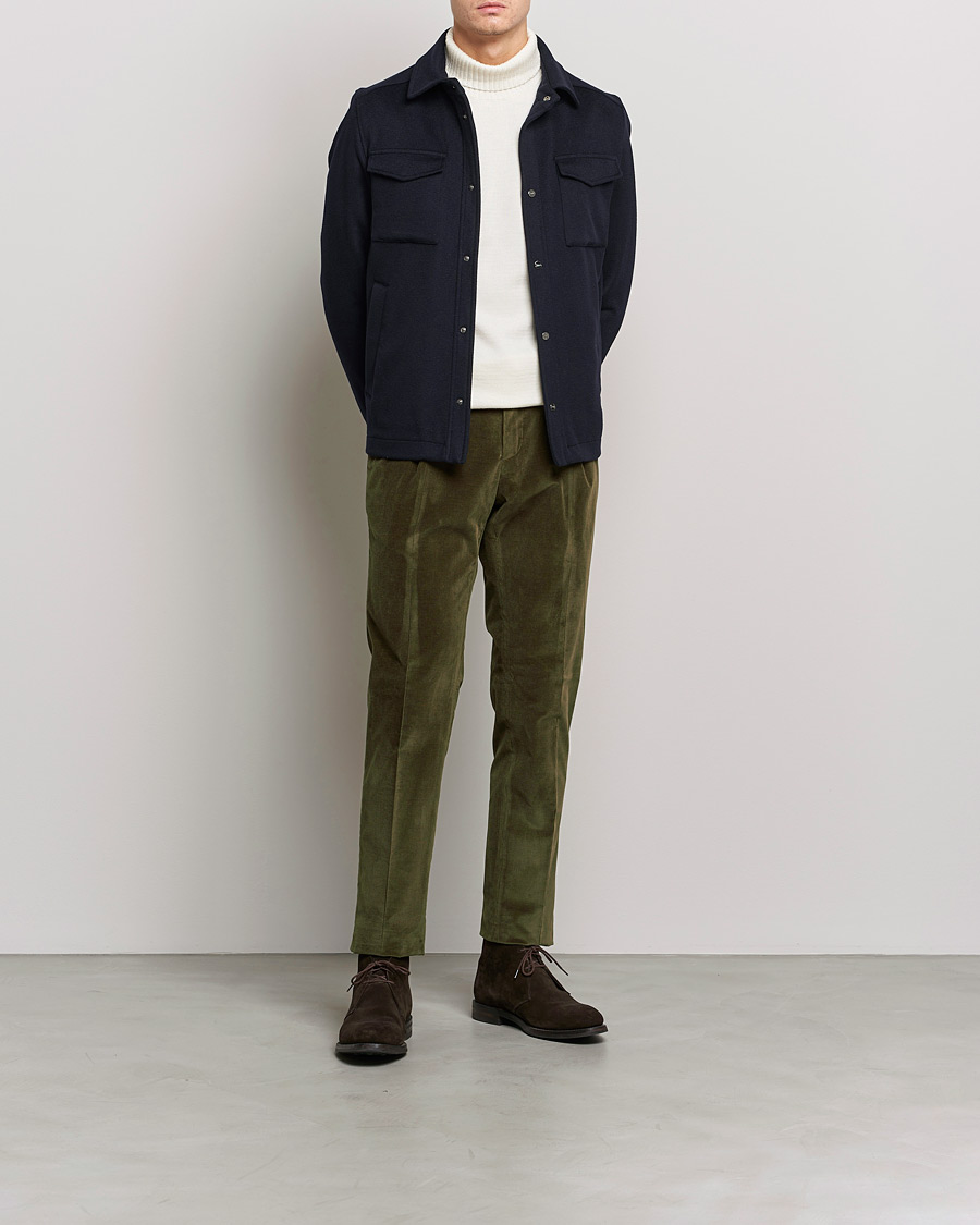 Mies | Vakosamettihousut | PT01 | Slim Fit Pleated Corduroy Trousers Forest Green